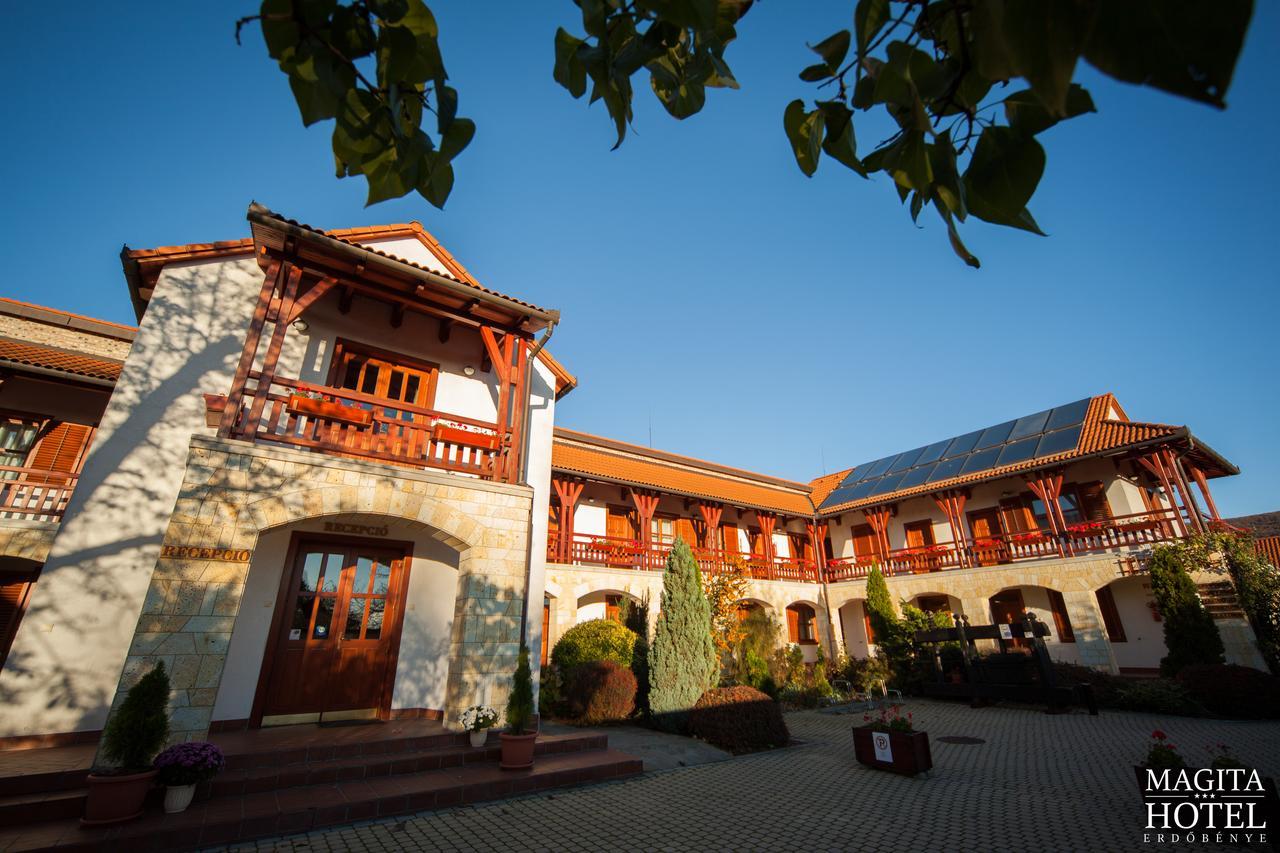Magita Hotel Basko Exterior foto