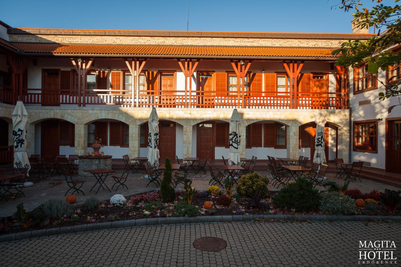 Magita Hotel Basko Exterior foto